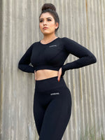 External Scrunch Crop Top - Black